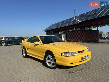 Форд Мустанг 1994 у Івано-Франківську на Automoto.ua Жовтий Форд Мустанг, об'ємом двигуна 4.94 л та пробігом 132 тис. км за 8800 $, фото 1 на Automoto.ua