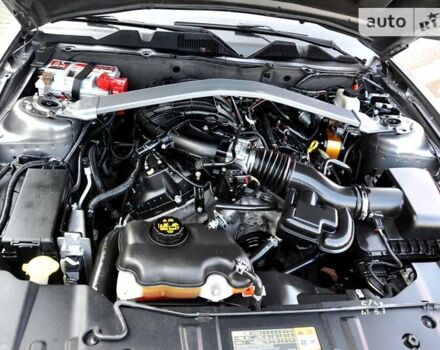 Серый Форд Мустанг, объемом двигателя 3.7 л и пробегом 180 тыс. км за 13500 $, фото 24 на Automoto.ua