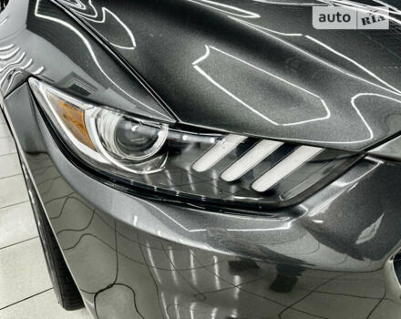 Серый Форд Мустанг, объемом двигателя 5 л и пробегом 155 тыс. км за 26500 $, фото 13 на Automoto.ua