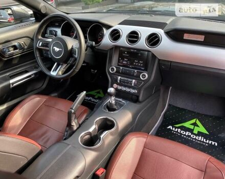 Серый Форд Мустанг, объемом двигателя 4.9 л и пробегом 154 тыс. км за 29450 $, фото 33 на Automoto.ua
