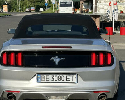 Серый Форд Мустанг, объемом двигателя 3.72 л и пробегом 148 тыс. км за 14900 $, фото 6 на Automoto.ua
