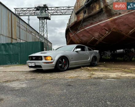Сірий Форд Мустанг, об'ємом двигуна 4.61 л та пробігом 92 тис. км за 20000 $, фото 1 на Automoto.ua