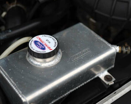 Серый Форд Мустанг, объемом двигателя 4.61 л и пробегом 92 тыс. км за 17500 $, фото 10 на Automoto.ua