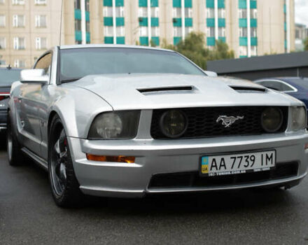 Серый Форд Мустанг, объемом двигателя 4.61 л и пробегом 92 тыс. км за 17500 $, фото 4 на Automoto.ua