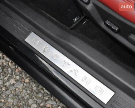 Серый Форд Мустанг, объемом двигателя 4.61 л и пробегом 115 тыс. км за 13000 $, фото 25 на Automoto.ua