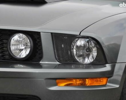 Сірий Форд Мустанг, об'ємом двигуна 4.6 л та пробігом 115 тис. км за 13000 $, фото 4 на Automoto.ua