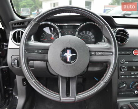 Серый Форд Мустанг, объемом двигателя 4.61 л и пробегом 115 тыс. км за 13000 $, фото 17 на Automoto.ua