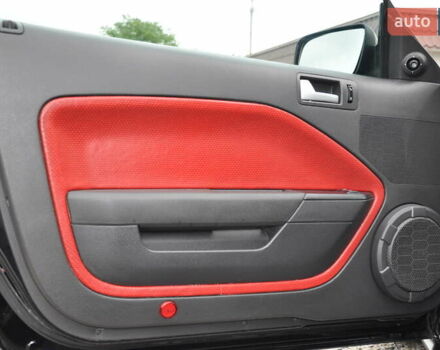 Серый Форд Мустанг, объемом двигателя 4.61 л и пробегом 115 тыс. км за 13000 $, фото 24 на Automoto.ua