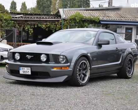 Сірий Форд Мустанг, об'ємом двигуна 4.6 л та пробігом 115 тис. км за 13000 $, фото 1 на Automoto.ua