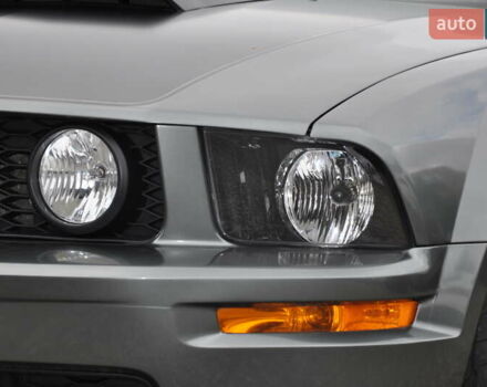 Серый Форд Мустанг, объемом двигателя 4.61 л и пробегом 115 тыс. км за 13000 $, фото 4 на Automoto.ua