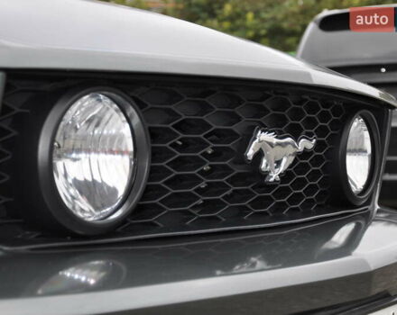 Серый Форд Мустанг, объемом двигателя 4.61 л и пробегом 115 тыс. км за 13000 $, фото 7 на Automoto.ua