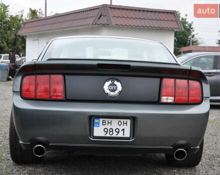 Серый Форд Мустанг, объемом двигателя 4.61 л и пробегом 115 тыс. км за 13000 $, фото 11 на Automoto.ua