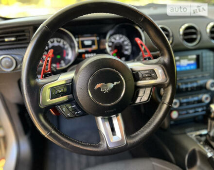 Серый Форд Мустанг, объемом двигателя 3.7 л и пробегом 129 тыс. км за 16200 $, фото 90 на Automoto.ua