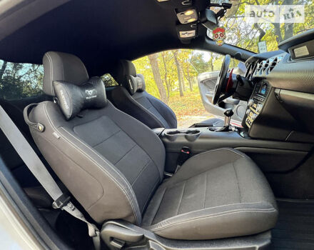 Серый Форд Мустанг, объемом двигателя 3.7 л и пробегом 129 тыс. км за 16200 $, фото 27 на Automoto.ua