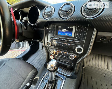 Серый Форд Мустанг, объемом двигателя 3.7 л и пробегом 129 тыс. км за 16200 $, фото 32 на Automoto.ua