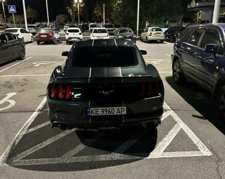 Серый Форд Мустанг, объемом двигателя 2.26 л и пробегом 151 тыс. км за 15000 $, фото 12 на Automoto.ua