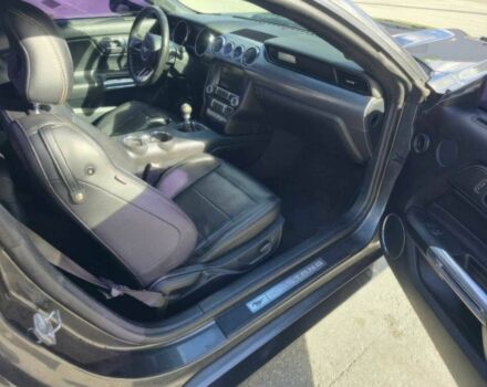 Сірий Форд Мустанг, об'ємом двигуна 5 л та пробігом 72 тис. км за 9900 $, фото 10 на Automoto.ua