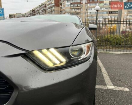 Сірий Форд Мустанг, об'ємом двигуна 2.26 л та пробігом 77 тис. км за 14000 $, фото 4 на Automoto.ua