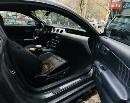 Сірий Форд Мустанг, об'ємом двигуна 2.26 л та пробігом 151 тис. км за 15200 $, фото 28 на Automoto.ua