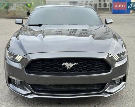 Серый Форд Мустанг, объемом двигателя 2.3 л и пробегом 143 тыс. км за 15400 $, фото 9 на Automoto.ua