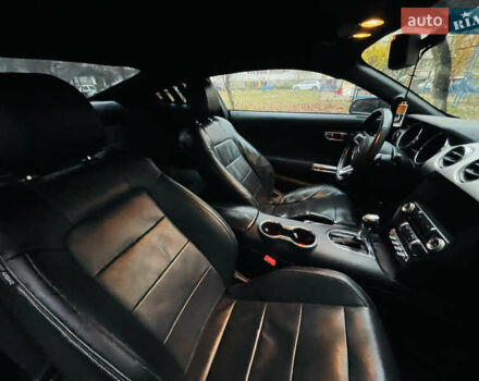 Сірий Форд Мустанг, об'ємом двигуна 2.26 л та пробігом 151 тис. км за 15200 $, фото 32 на Automoto.ua