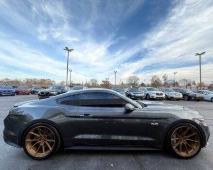 Серый Форд Мустанг, объемом двигателя 5 л и пробегом 76 тыс. км за 4500 $, фото 3 на Automoto.ua