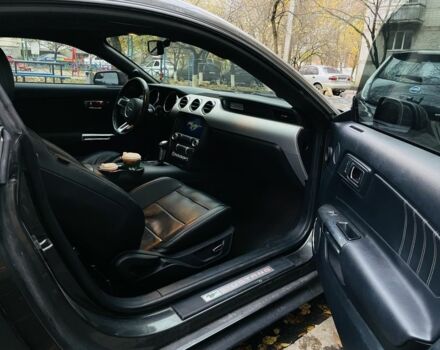 Серый Форд Мустанг, объемом двигателя 2.26 л и пробегом 145 тыс. км за 15200 $, фото 22 на Automoto.ua