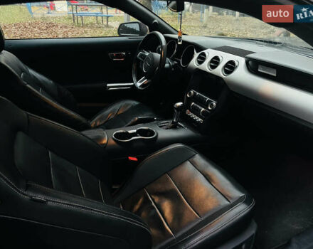 Сірий Форд Мустанг, об'ємом двигуна 2.26 л та пробігом 151 тис. км за 15200 $, фото 29 на Automoto.ua
