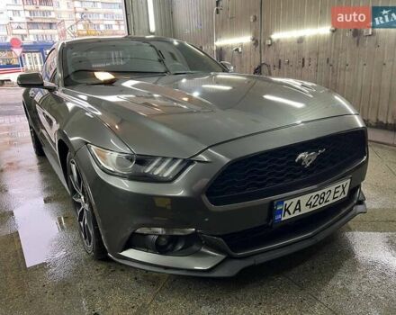 Сірий Форд Мустанг, об'ємом двигуна 2.26 л та пробігом 77 тис. км за 14000 $, фото 3 на Automoto.ua