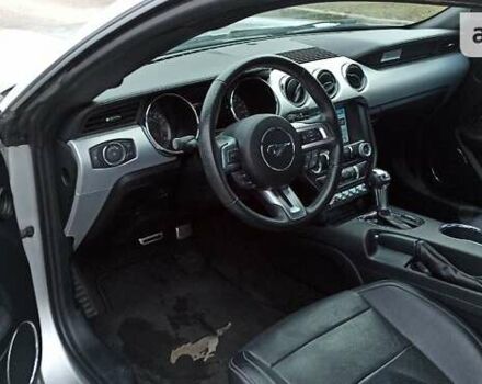 Серый Форд Мустанг, объемом двигателя 2.26 л и пробегом 77 тыс. км за 18600 $, фото 46 на Automoto.ua