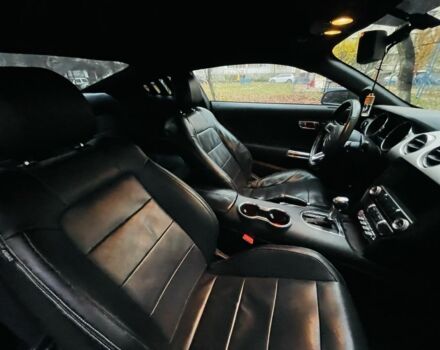 Серый Форд Мустанг, объемом двигателя 2.26 л и пробегом 145 тыс. км за 15200 $, фото 13 на Automoto.ua