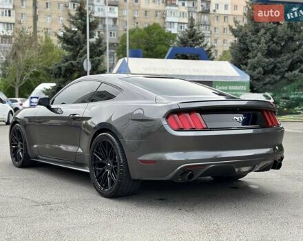 Серый Форд Мустанг, объемом двигателя 2.3 л и пробегом 143 тыс. км за 15400 $, фото 1 на Automoto.ua