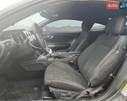Сірий Форд Мустанг, об'ємом двигуна 2.26 л та пробігом 109 тис. км за 2950 $, фото 6 на Automoto.ua