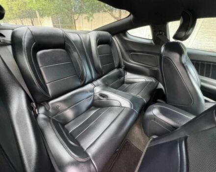 Серый Форд Мустанг, объемом двигателя 5 л и пробегом 70 тыс. км за 8000 $, фото 11 на Automoto.ua