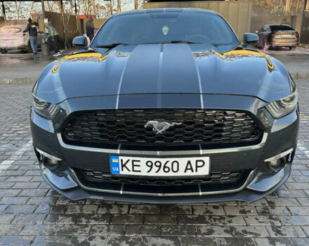 Серый Форд Мустанг, объемом двигателя 2.26 л и пробегом 151 тыс. км за 15000 $, фото 1 на Automoto.ua