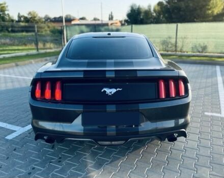 Серый Форд Мустанг, объемом двигателя 2.26 л и пробегом 145 тыс. км за 15200 $, фото 7 на Automoto.ua