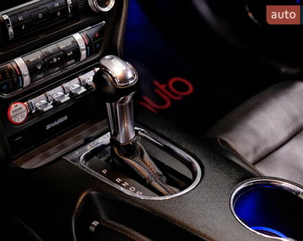 Серый Форд Мустанг, объемом двигателя 2.3 л и пробегом 91 тыс. км за 13900 $, фото 15 на Automoto.ua