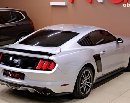 Серый Форд Мустанг, объемом двигателя 2.3 л и пробегом 91 тыс. км за 13900 $, фото 4 на Automoto.ua