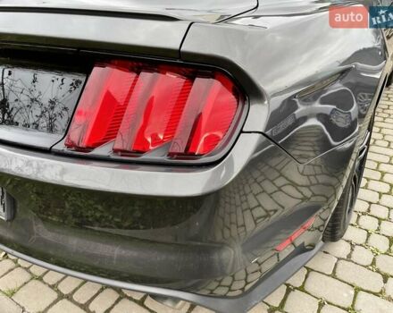 Серый Форд Мустанг, объемом двигателя 2.26 л и пробегом 98 тыс. км за 16700 $, фото 64 на Automoto.ua