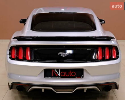 Серый Форд Мустанг, объемом двигателя 2.3 л и пробегом 91 тыс. км за 13900 $, фото 12 на Automoto.ua