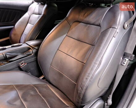 Серый Форд Мустанг, объемом двигателя 2.3 л и пробегом 91 тыс. км за 13900 $, фото 29 на Automoto.ua