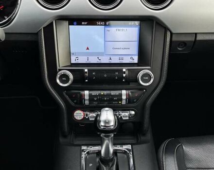 Серый Форд Мустанг, объемом двигателя 2.26 л и пробегом 98 тыс. км за 16700 $, фото 55 на Automoto.ua