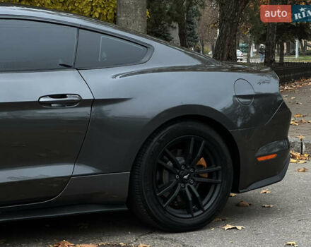 Серый Форд Мустанг, объемом двигателя 2.26 л и пробегом 99 тыс. км за 14999 $, фото 12 на Automoto.ua