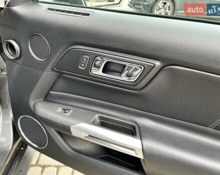 Серый Форд Мустанг, объемом двигателя 2.26 л и пробегом 98 тыс. км за 16700 $, фото 26 на Automoto.ua