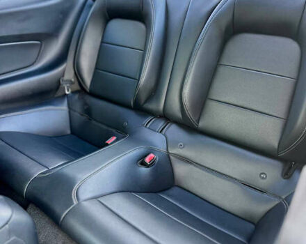 Серый Форд Мустанг, объемом двигателя 2.26 л и пробегом 161 тыс. км за 13599 $, фото 11 на Automoto.ua