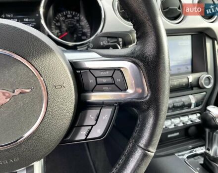 Серый Форд Мустанг, объемом двигателя 2.26 л и пробегом 98 тыс. км за 16700 $, фото 35 на Automoto.ua