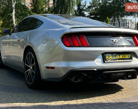 Серый Форд Мустанг, объемом двигателя 2.3 л и пробегом 91 тыс. км за 16999 $, фото 4 на Automoto.ua
