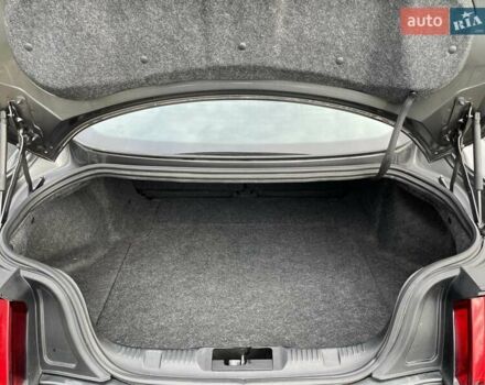 Серый Форд Мустанг, объемом двигателя 2.26 л и пробегом 98 тыс. км за 16700 $, фото 16 на Automoto.ua