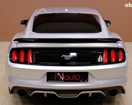 Серый Форд Мустанг, объемом двигателя 2.3 л и пробегом 91 тыс. км за 13900 $, фото 5 на Automoto.ua