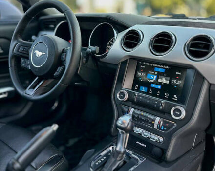 Серый Форд Мустанг, объемом двигателя 2.26 л и пробегом 161 тыс. км за 13599 $, фото 18 на Automoto.ua